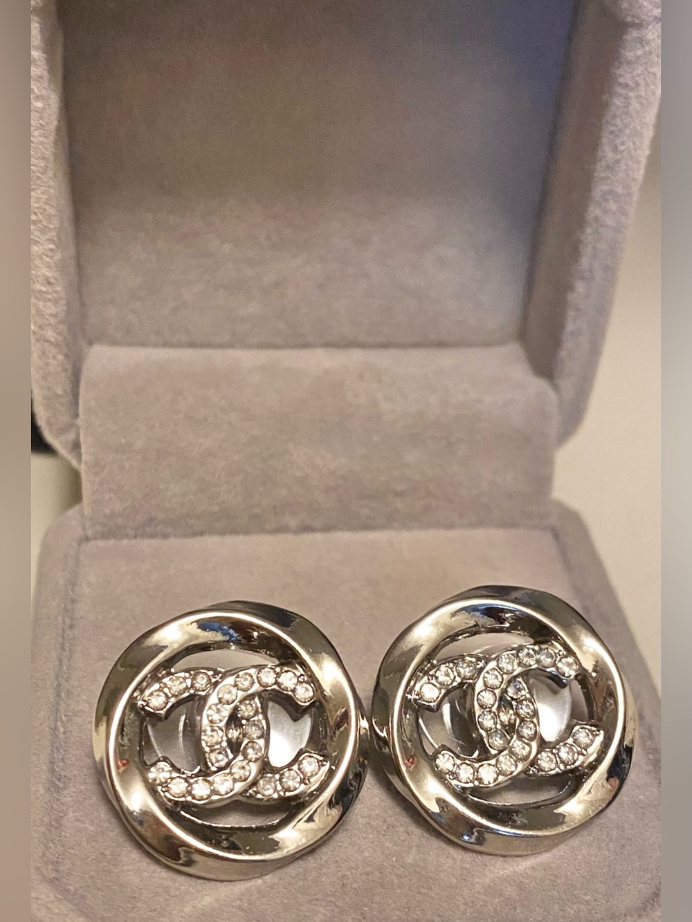 Fashion Jewelry Silver Plated and Clear Crystal Interlocking Logo C-C Earrings
